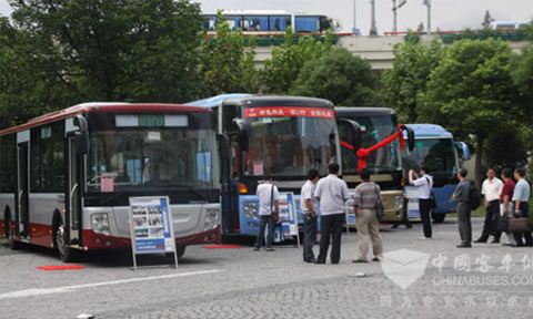 Clients are visiting Foton Euro Ⅴ buses 