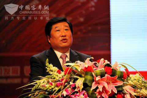 Tan Xuguang, Chaieman of Weichai Power Gave speech in Weichai Power Business Conference for 2010