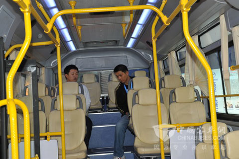 Guests test riding on WG6120HAA