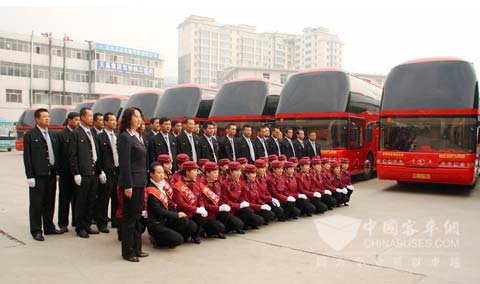 Orderly bus team 