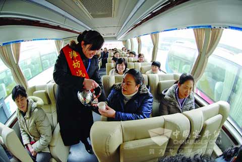 Passengers in the bus 