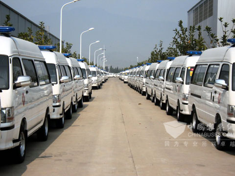 151 Kinglong ambulances deliver to Sichuan in succession