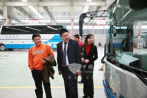 Customers experience Ankai luxury tourist bus