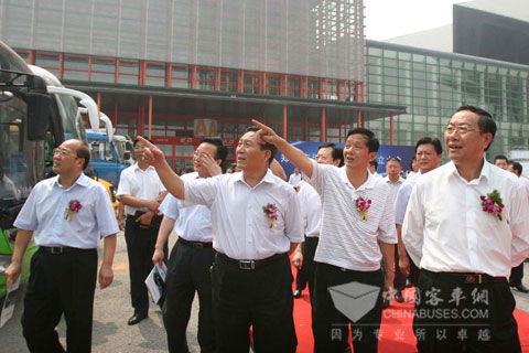 Tang Yuxiang elected as vice chairman of Zhengzhou Auto Industry Alliance