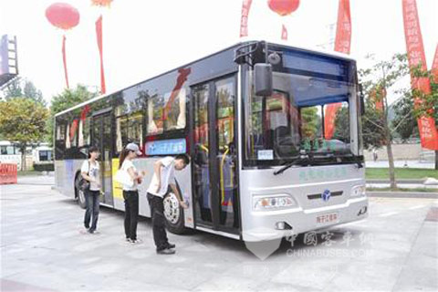 Yangtse pure electric city bus 