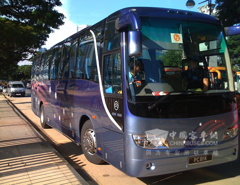 Golden Dragon XML6118 Luxury bus