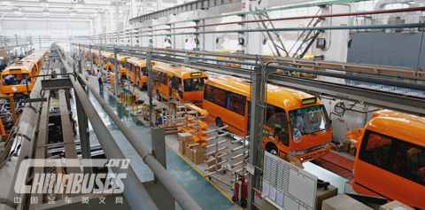 Golden Dragon 7 meters buses, which ordered by Shenzhen western public transport, are on the production assembly line