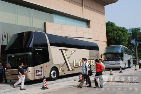 Youngman X-liner coach