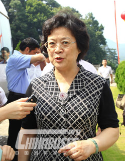 the president of ACWF Zhenyan was interviewed