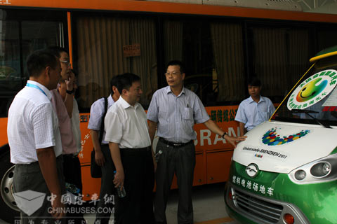 Wuzhoulong Launches New Energy Vehicles for Universiade 2011 Shenzhen