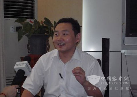 Mr. Wang Xianfeng, deputy general manager of Ankai Bus is interviewed