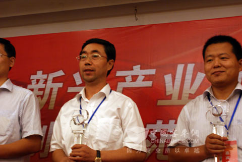 Mr. Mi Baolun, deputy general manager of Zhongtong Bus 