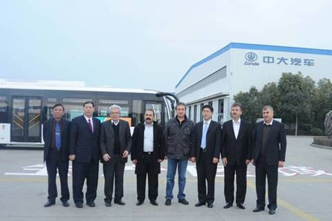 A group photo of Turkey customers and Zonda Group leaders 