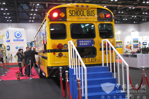 blue bird school bus 02