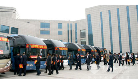 Shaolin luxurious buses are the designated buses to serve the conferences.
