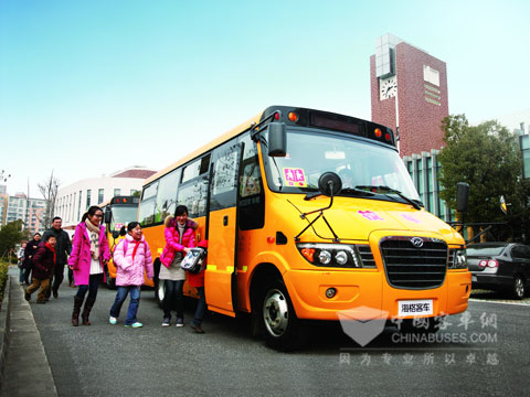 KLQ6756X