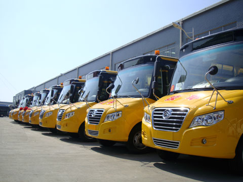 Golden Dragon XML6721 school buses 