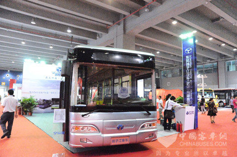 12 meters long WG6120NHM4 LNG bus