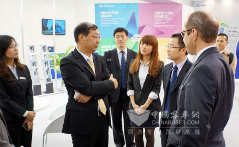 SHI Mingde, Ambassador in Germany Visits King Long Booth in IAA