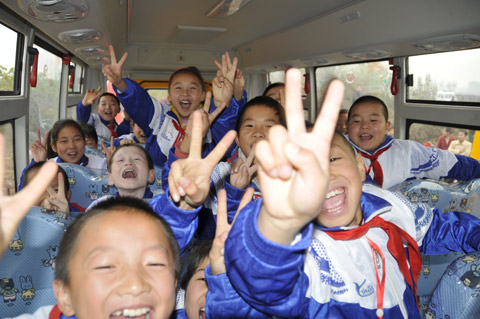 scholl bus