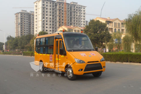 Zhongtong LCK6570D4X school bus