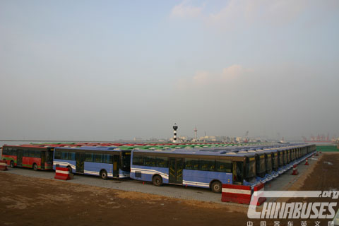 100 HOWO Buses Delivery to Southeast Asia