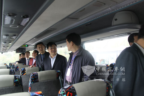 Zhongtong Bus Launches Blue Sky Users