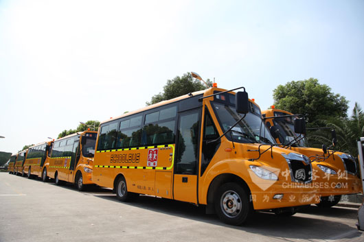 Sunlong School Buses Delivered to Shantou for Operation 