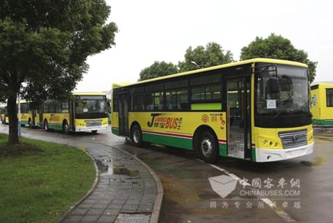 Sunlong Bus Enters Xinjiang 