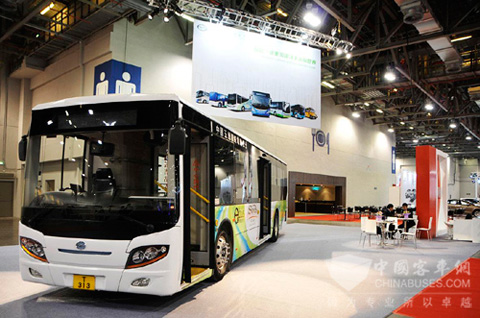 WuZhouLong Pure Electric Bus Unveiled in the 4th CHINA