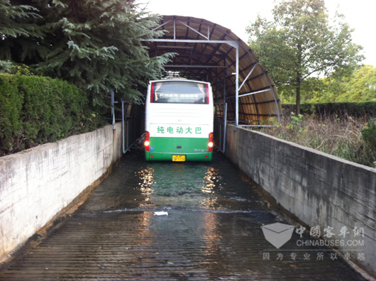 Higer Electric Bus Successfully Passed the Water Test