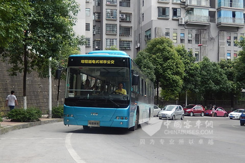 CSR Times Extended Range Plug-in Buses Green the Transportation in Guizhou