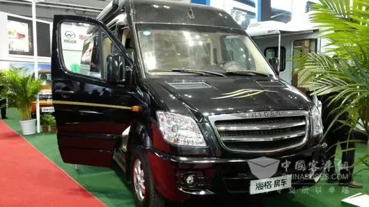 China Buses Stage at Auto Shanghai 2015