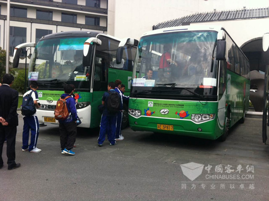 Higher Buses Serve at World Table Tennis Championship