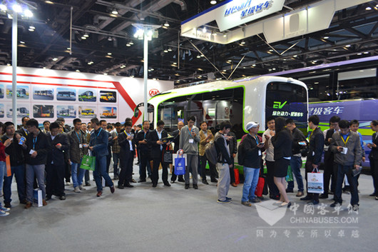 Facing Opportunities and Challenge Asiastar Win High-end Bus Market