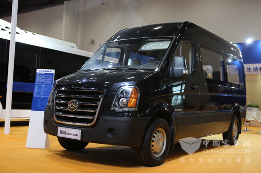 Huanghai Raytour Boasts Multi-purpose European Light Bus