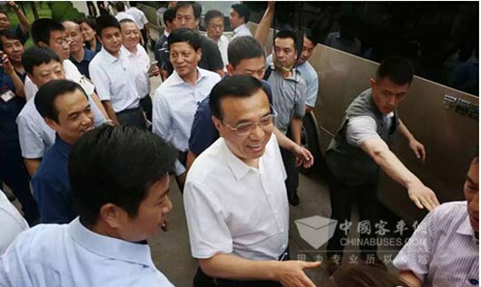 Premier Li Keqiang Takes Yutong Business Van