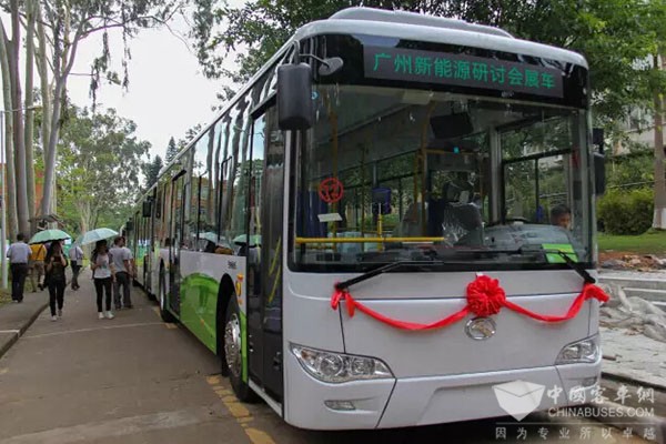 King Long Buses: A Unique Scenery on Campus Across China 