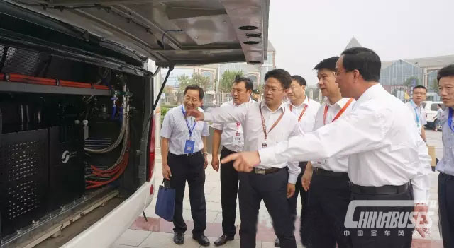 Hydrogen Fuel Cell Buses Appear at 2nd China Ancient Village & Town Conference