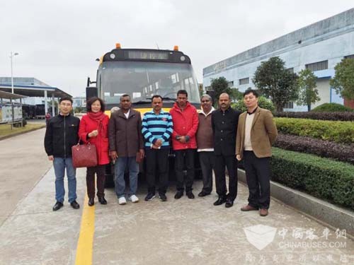 Customers from Sri Lanka Visit B-Energy Shangrao Bus Company 