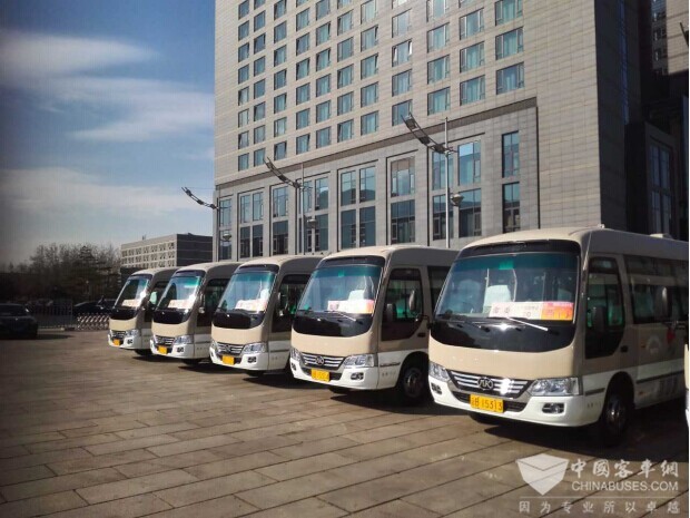 This year, nearly 50 units Ankai buses and coaches were put into service for the two sessions, including Best K7, K06D, K40 and Ankai A9. These vehicles have not only won the praises of bus operators and delegates, but they have also made frequent appearance on TV.  