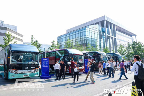 King Long Longwin II Makes its Debut in Beijing