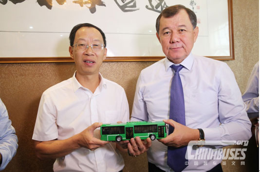 Kazakhstan Delegation Visited Higer Bus