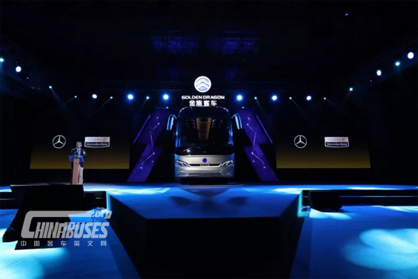 Mercedes-Benz Powertrain Asia Tour Arrives in Xiamen