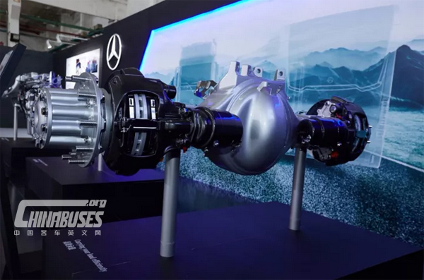 Mercedes-Benz Powertrain Asia Tour Arrives in Xiamen