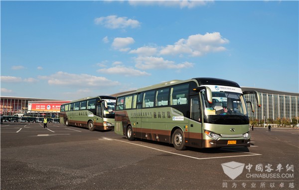 King Long Buses Serve CIIE in Shanghai