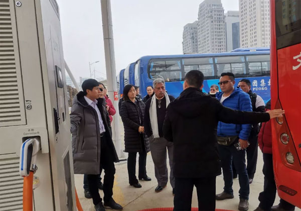 Six Bus Operators from Ecuador Visit Yantai Public Transport Group